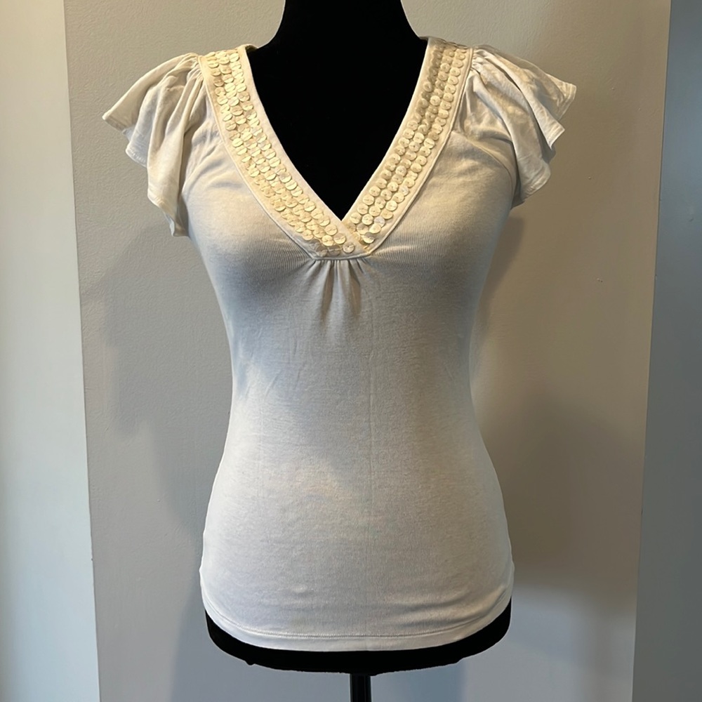 Express Fitted Tee / Blouse. Size Small. Accent around collar and neck.
